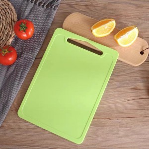 Silicone chopping board