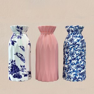 Silicone vase
